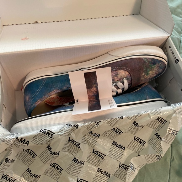 MoMA Monet Waterlilies Vans - Picture 8 of 9